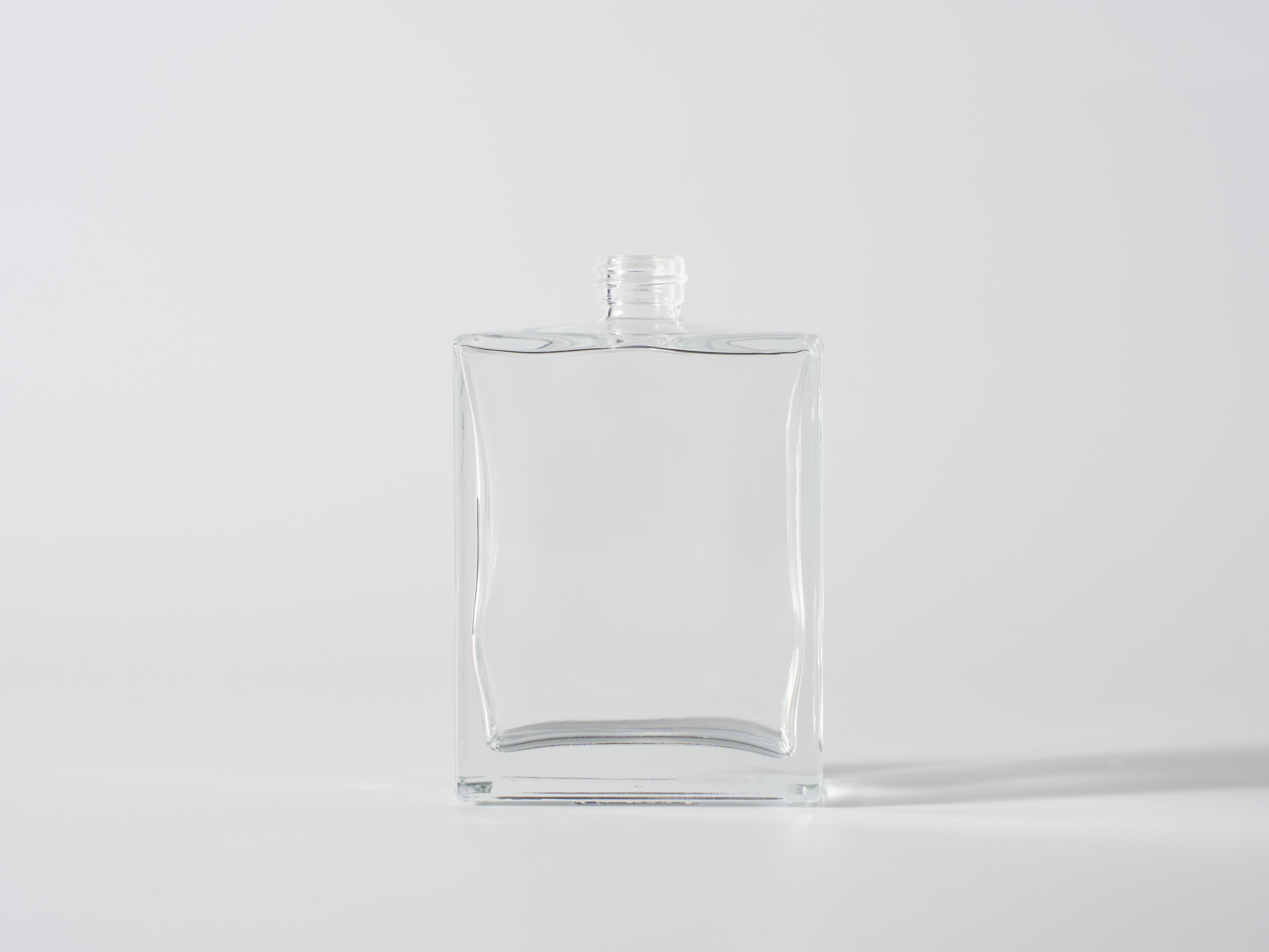 【化粧品容器】小ロット在庫対応の標準ナチュラル仕様ボトル MR-50ml ナチュラル〈香水瓶〉