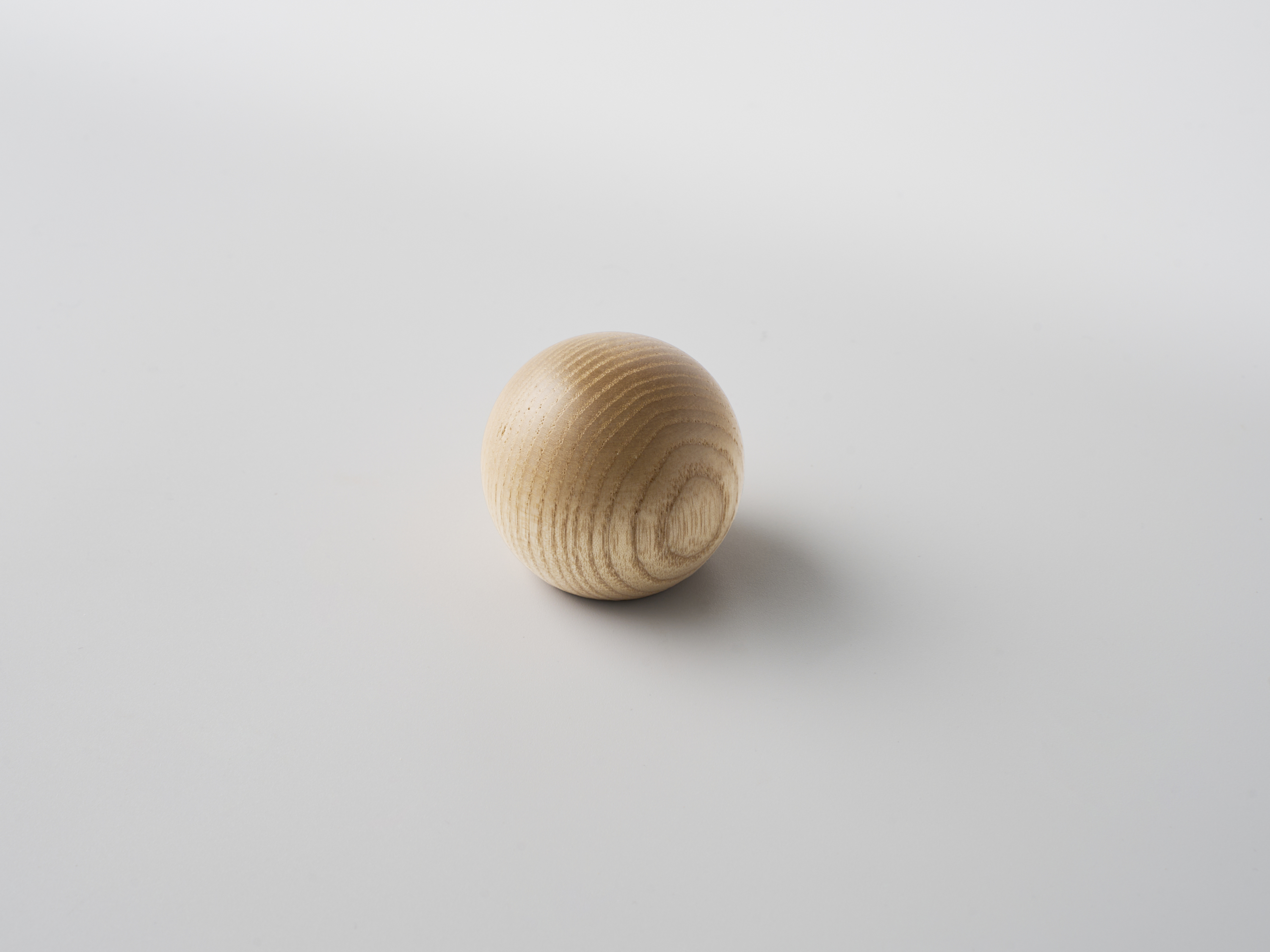 【化粧品容器】小ロット在庫対応の標準オーバーキャップ ポンパドールキャップ