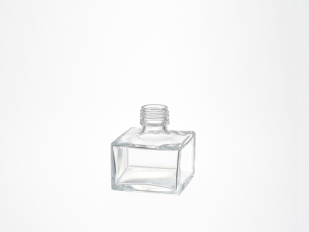 【化粧品容器】小ロット在庫対応の標準ナチュラル仕様ボトル UDN-150A ナチュラル〈ディフューザー瓶〉