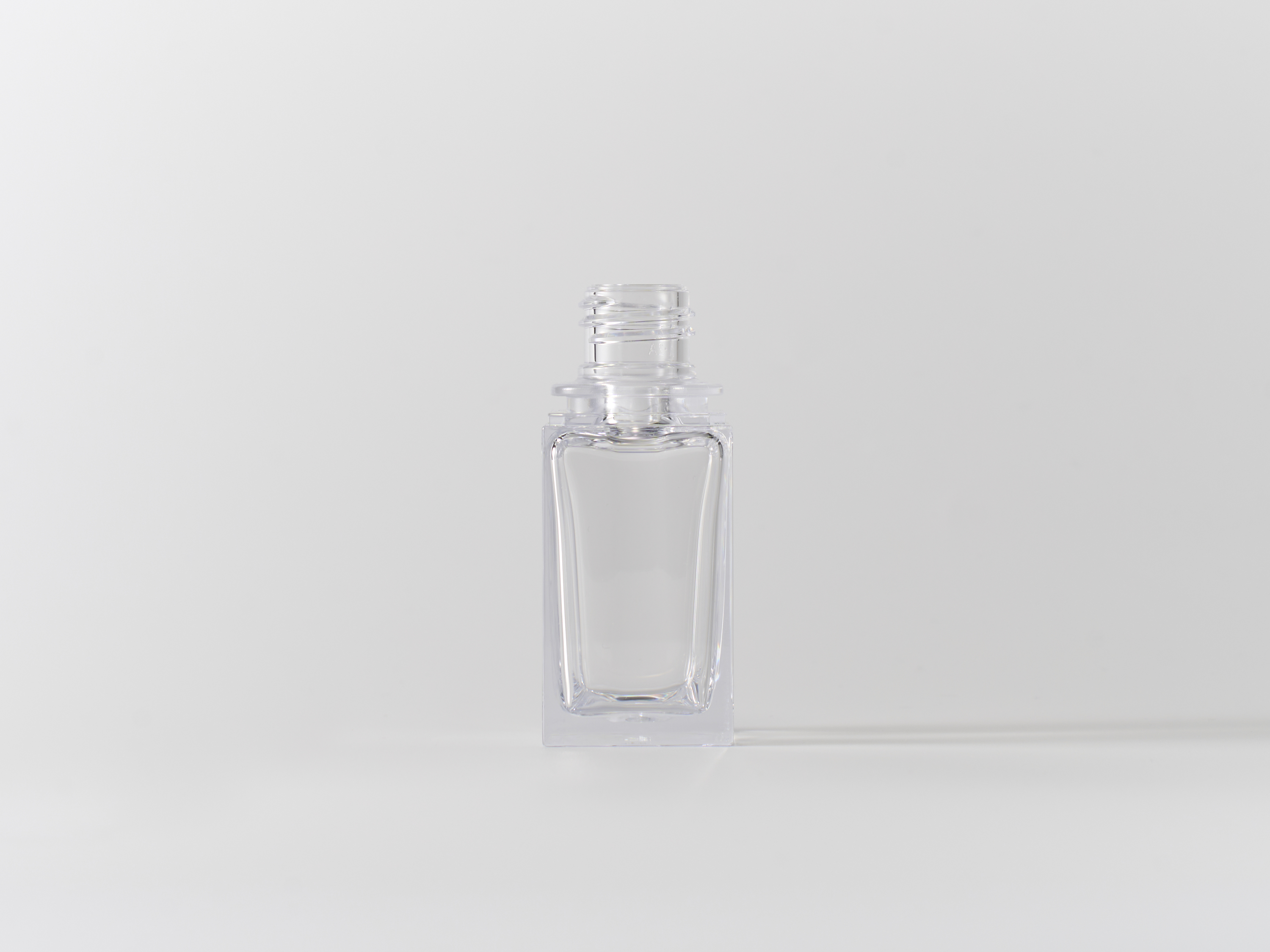 【化粧品容器】小ロット在庫対応の標準ナチュラル仕様ボトル SB06S-30C ナチュラル〈プラスチック〉