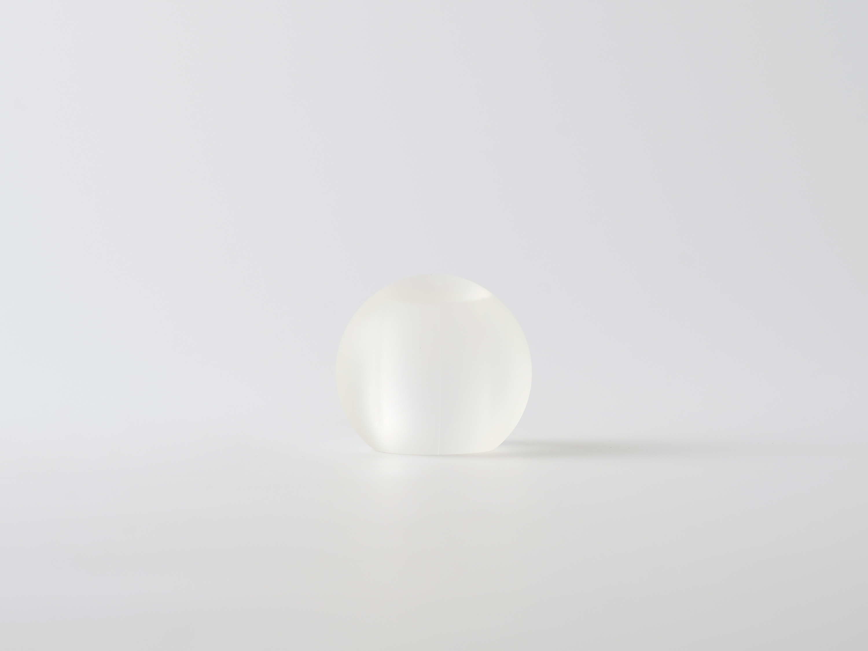 【化粧品容器】小ロット在庫対応の標準ナチュラル仕様キャップ Rondo mat OV cap ナチュラル〈オーバーキャップ〉