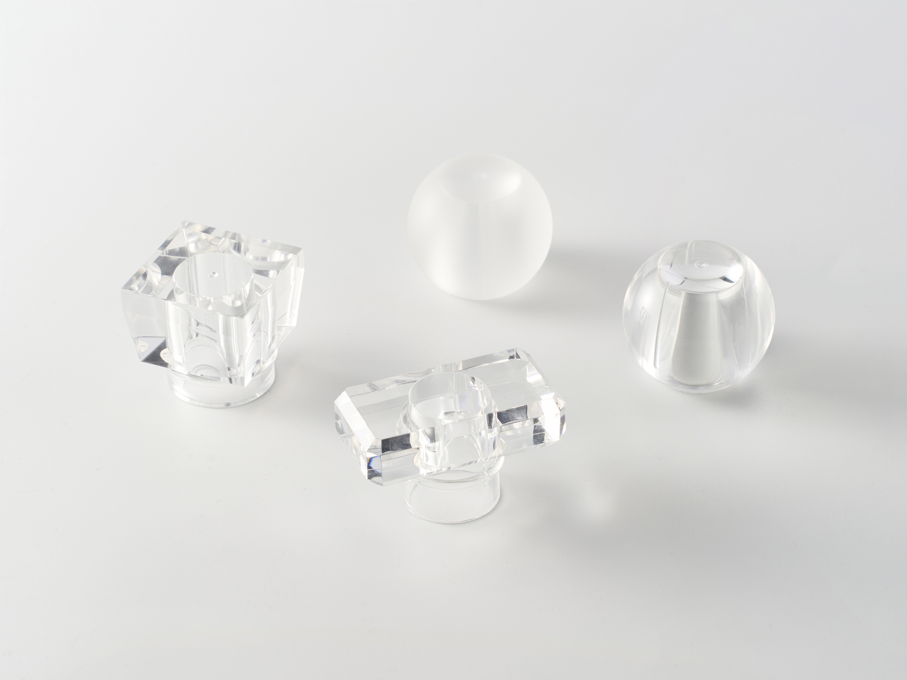 【化粧品容器】新発想の金型構造(ETUDE)でオリジナル形状を安価にご提案