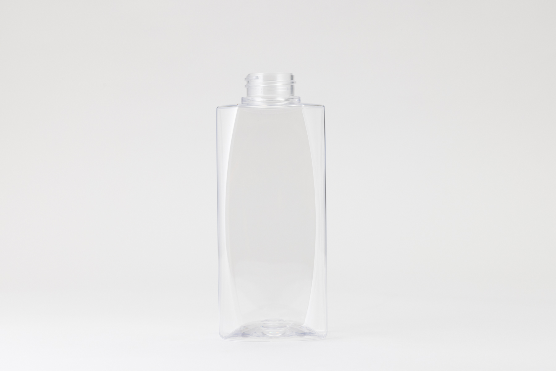 【化粧品容器】ボトル SB04-500〈シャンプーボトル〉