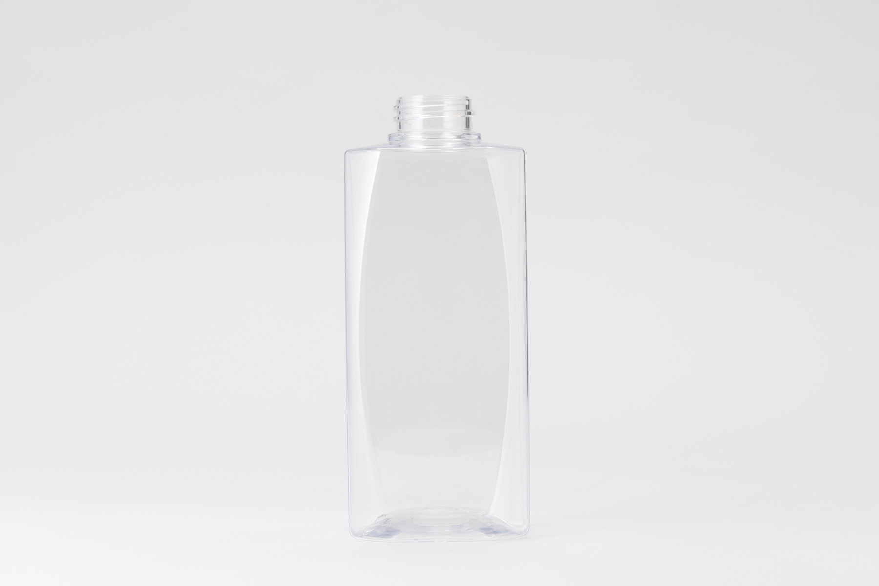 【化粧品容器】ボトル SB04-600〈シャンプーボトル〉